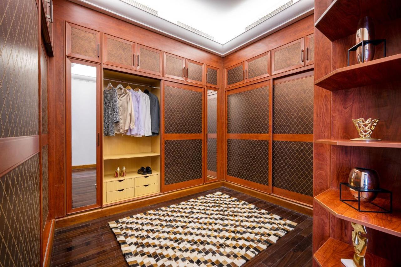 Dusit Hotel & Suites - Doha Exterior foto A walk-in closet