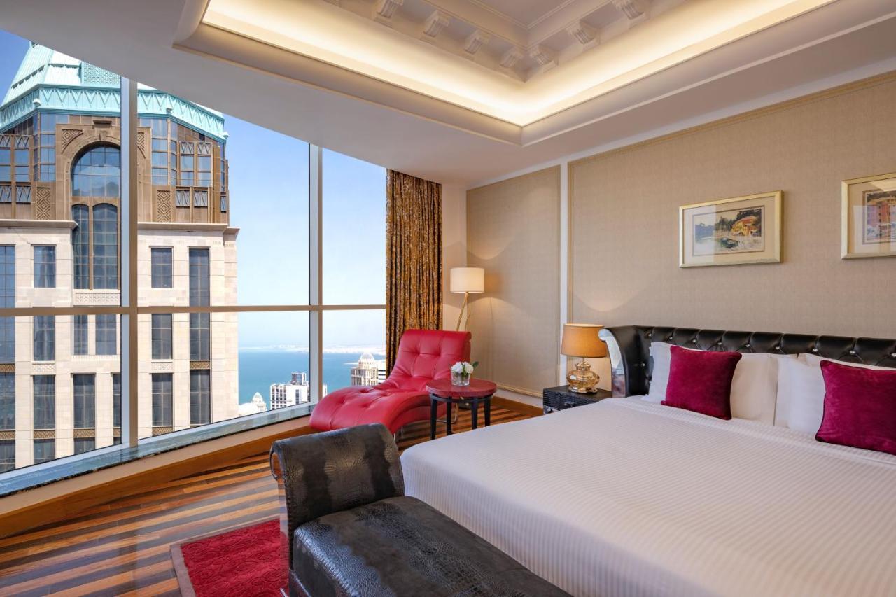Dusit Hotel & Suites - Doha Exterior foto A bedroom at the hotel